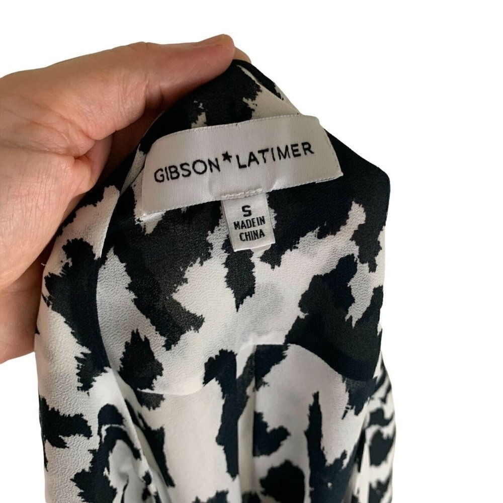 Gibson & Latimer Women's S Small Pop Over Blouse Button Down Animal Print Sheer - Picture 7 of 7